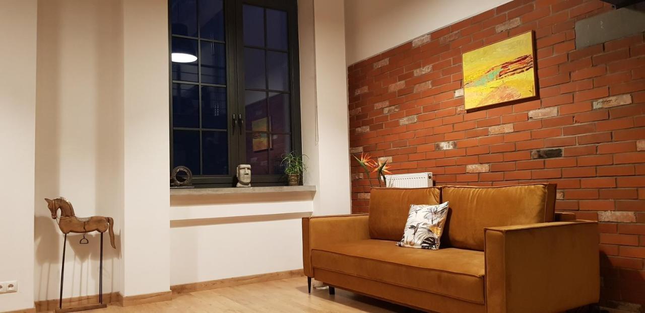 Ferienwohnung Loft Hiellego Zyrardow Exterior foto